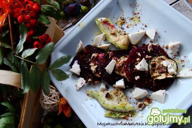 Grillowane buraczki z cukinią i  tofu 