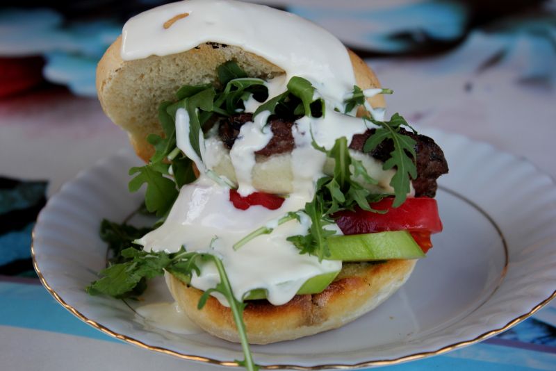 Grillowane burgery wołowe