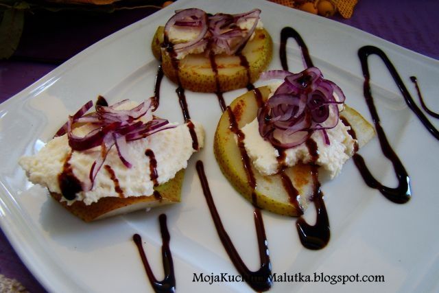 Grillowane gruszki z serem capreggio