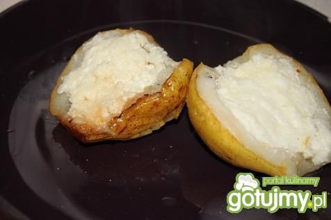 Grillowane gruszki z serem i kokosem 