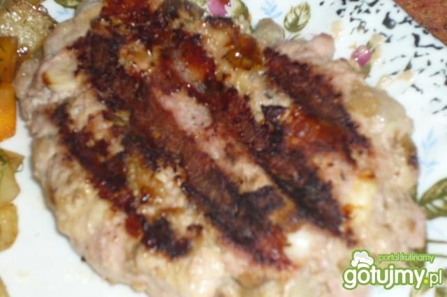 Grillowane kotlety mielone z bakłażanem Grillowane kotlety mielone z bakłażanem