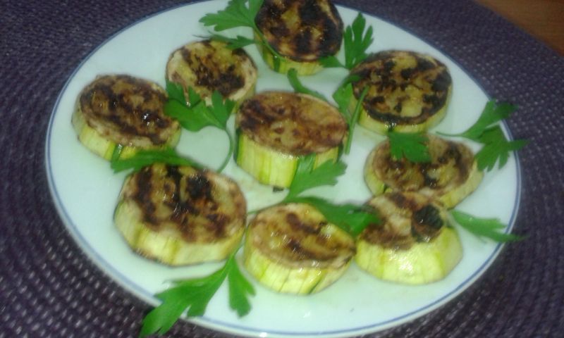 Grillowane krążki cukinii