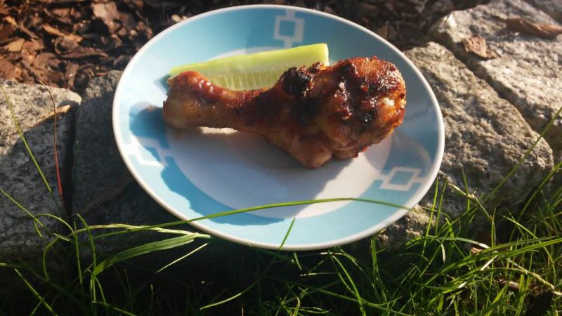 Grillowane pałki kurczaka w marynacie węgierskiej Grillowane pałki kurczaka w marynacie węgierskiej