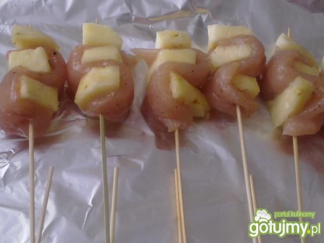Grillowane polędwiczki z ananasem  Grillowane polędwiczki z ananasem