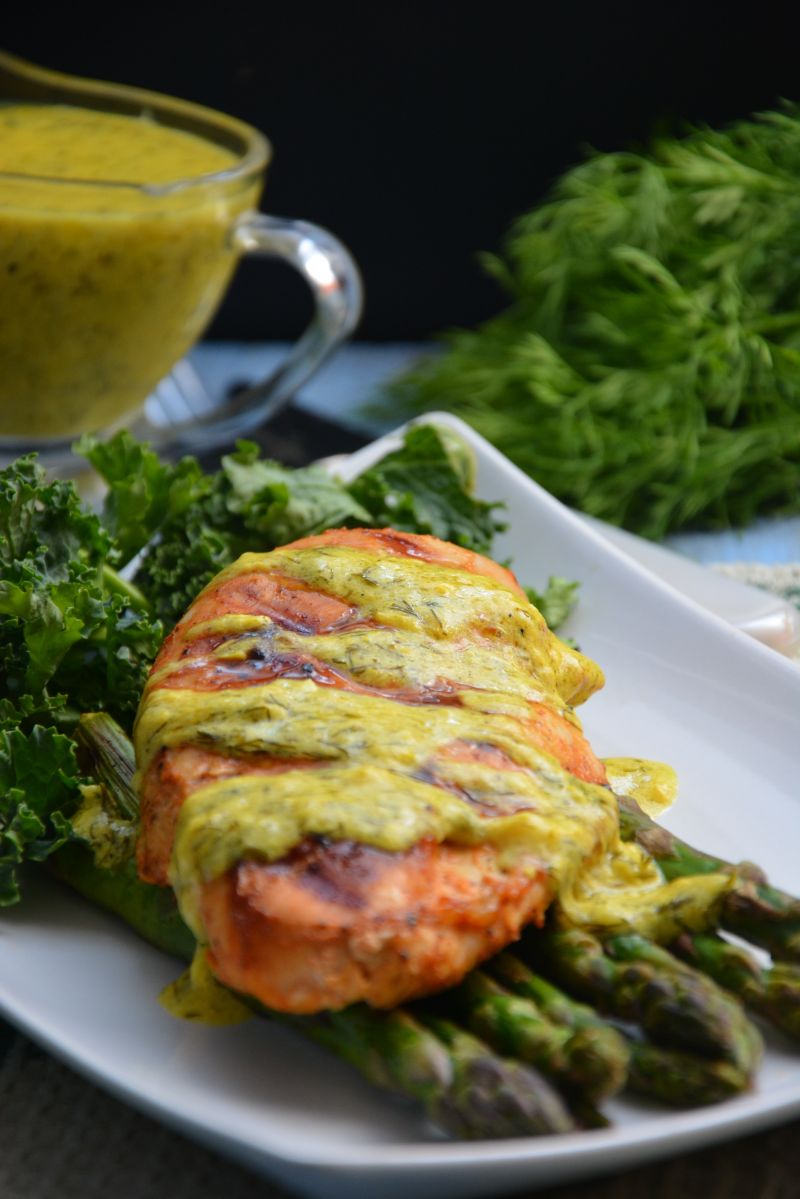 Grillowany kurczak i szparagi w sosie cytrynowym