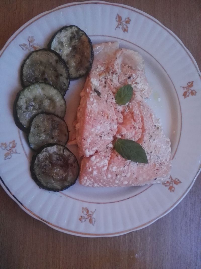 Grillowany łosoś mohito