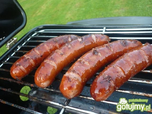 Grilowane kiełbaski z przyprawami Grilowane kiełbaski z przyprawami
