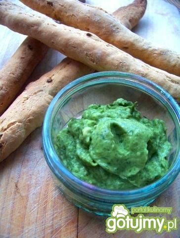 Grissini serowe z pomidorami i pesto  Grissini serowe z pomidorami i pesto