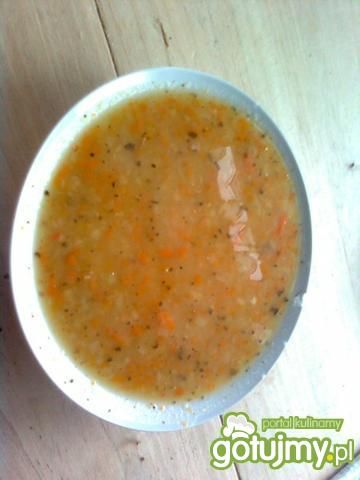 Grochowa z makaronem  Grochowa z makaronem