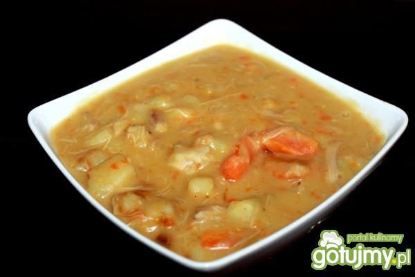 Grochówka na kurczaku  Grochówka na kurczaku