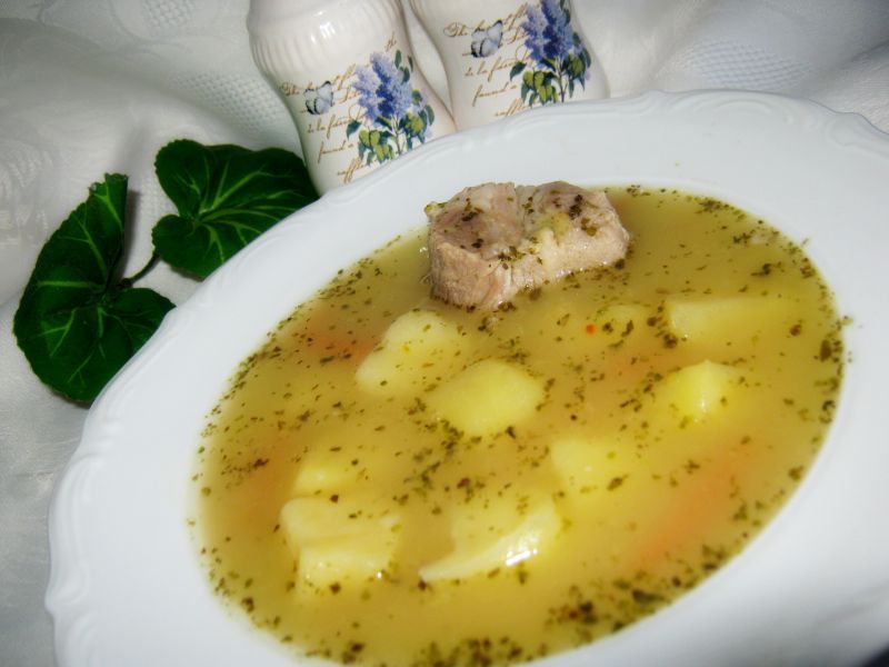 Grochówka na mięsie