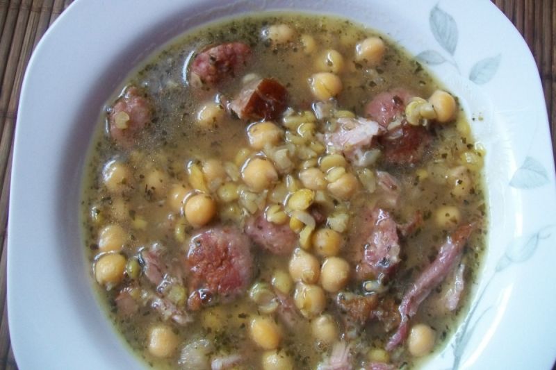 Grochówka z cieciorką Grochówka z cieciorką