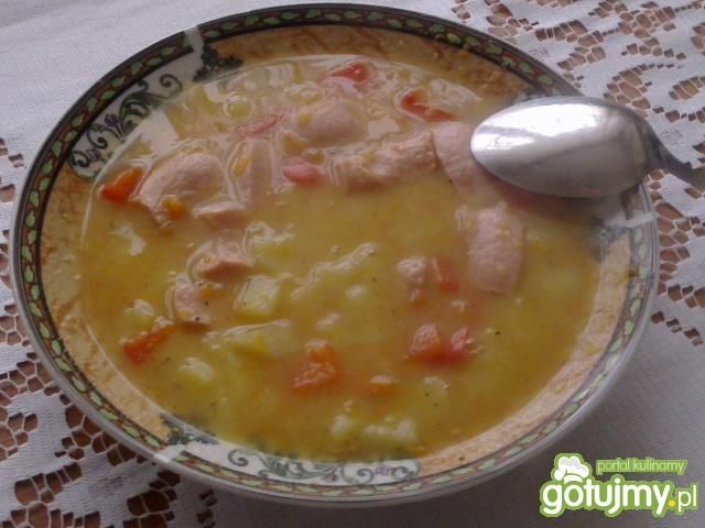 Grochówka z papryką  