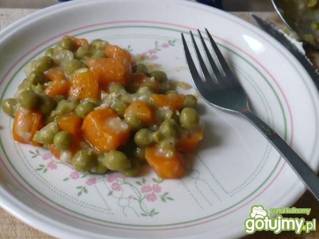 Groszek z marchewką w musztardzie Groszek z marchewką w musztardzie