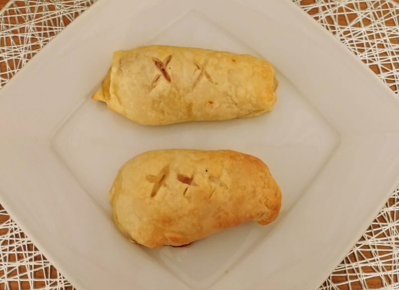 Gruszki w cieście francuskim w wersji wytrawnej Gruszki w cieście francuskim w wersji wytrawnej