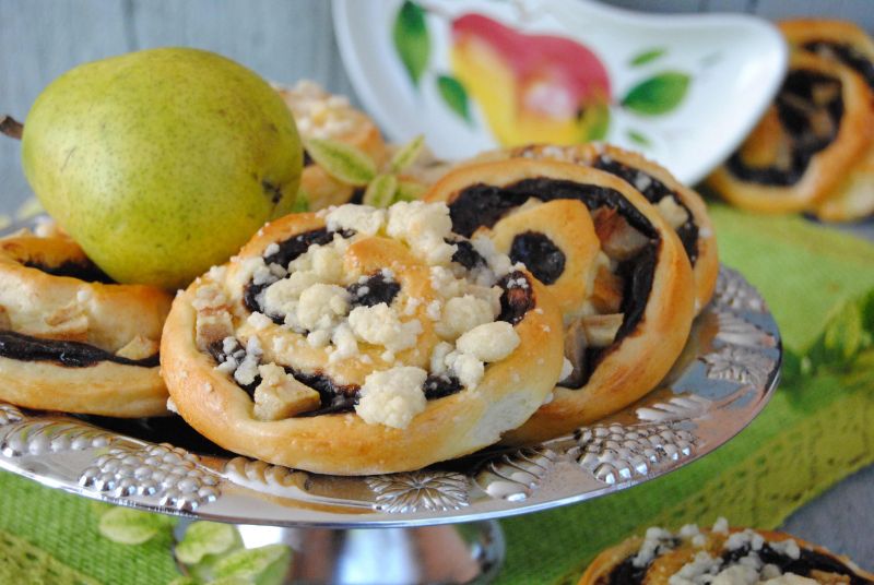 Gruszkowo-czekoladowe ślimaczki Gruszkowo-czekoladowe ślimaczki