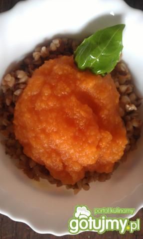 Gryczana z musem jabłkowo-marchewkowym