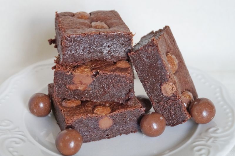 Gryczane brownie z orzechami laskowymi Gryczane brownie z orzechami laskowymi