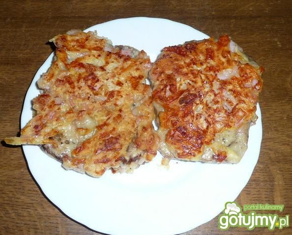 Grzanki w cieście naleśnikowym z szynka 