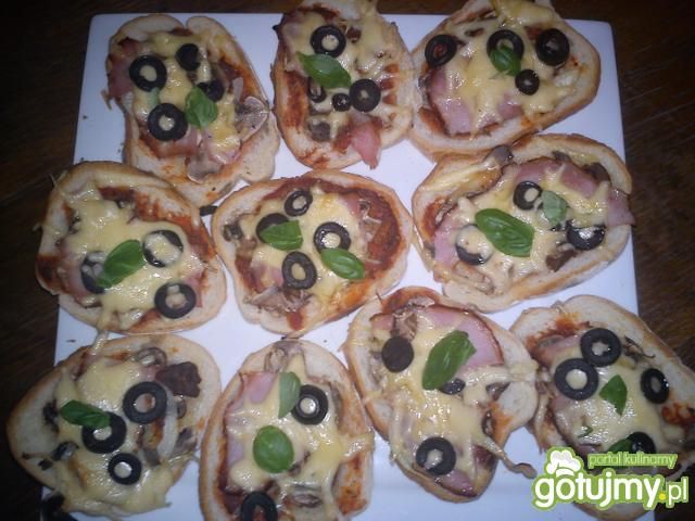 Grzanki z włoską nutą Grzanki z włoską nutą