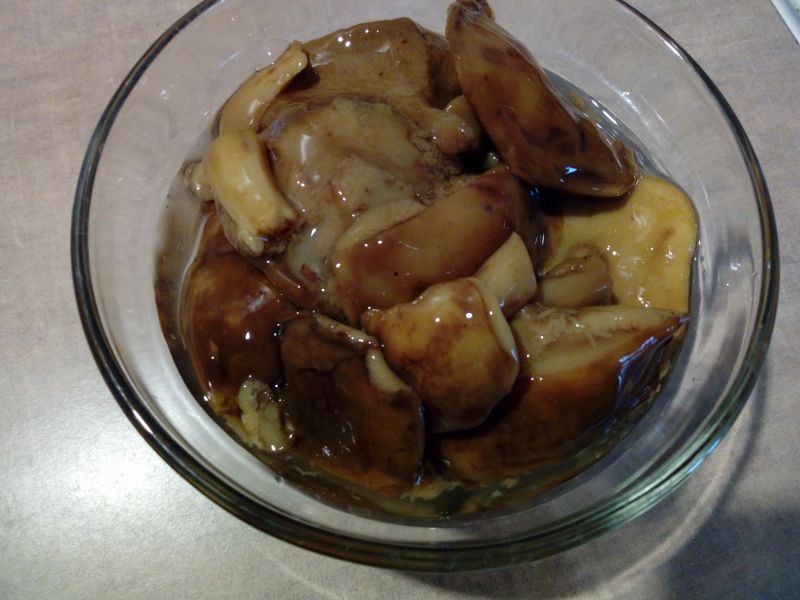 Grzybki marynowane Grzybki marynowane