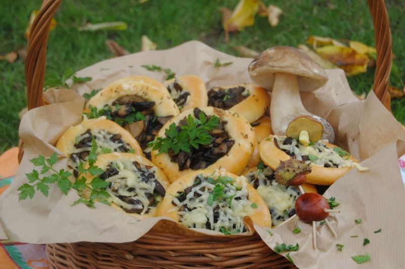 Grzybowe drożdżówki Grzybowe drożdżówki