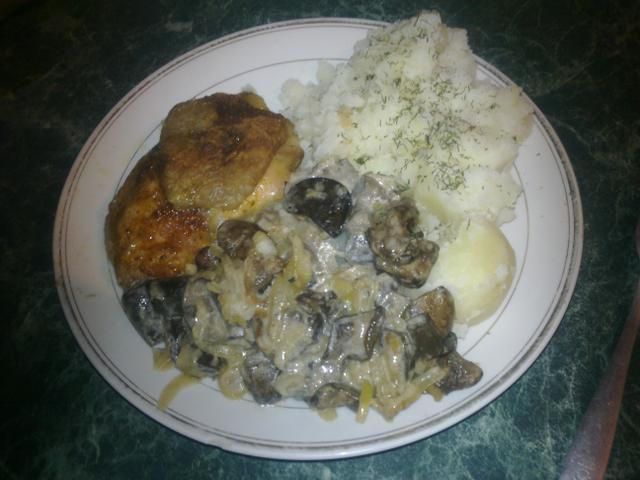 Grzyby w sosie śmietanowym