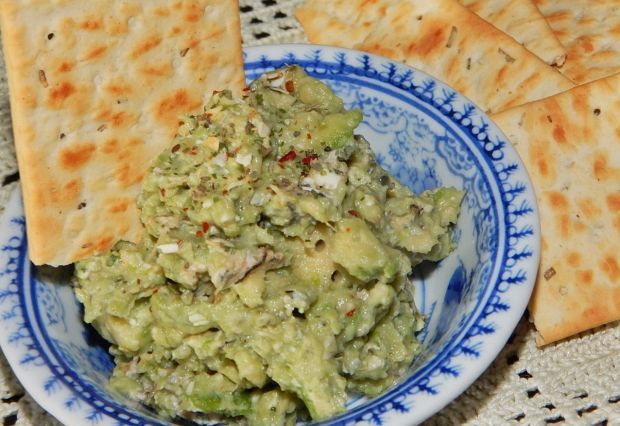 Guacamole z gorgonzolą i tabasco