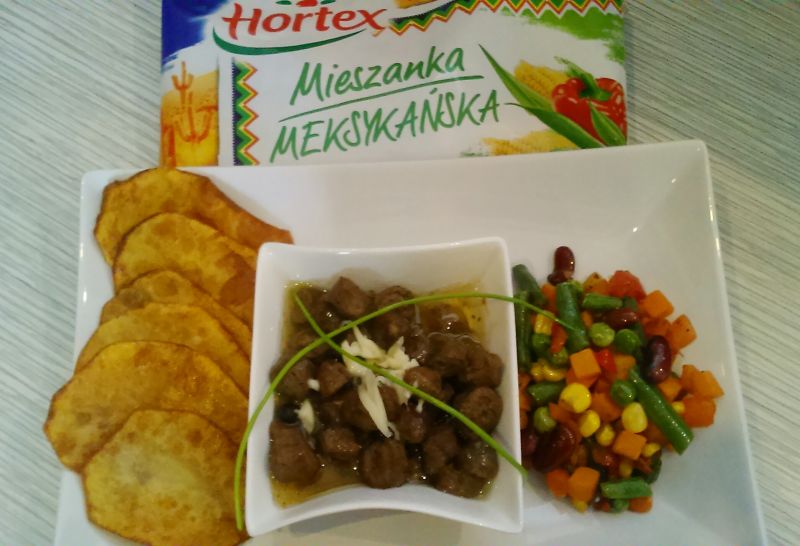 Gulasz Coracao z kolorowymi warzywami 