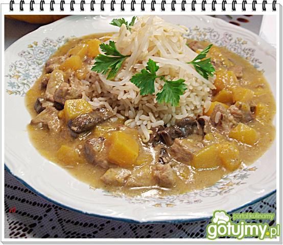 Gulasz Eli wieprzowo-dyniowo-grzybowy