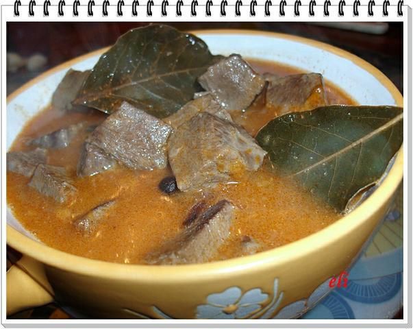 Gulasz Eli z serc wołowych Gulasz Eli z serc wołowych