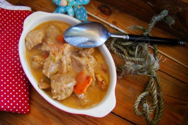 Gulasz mięsny z warzywami 