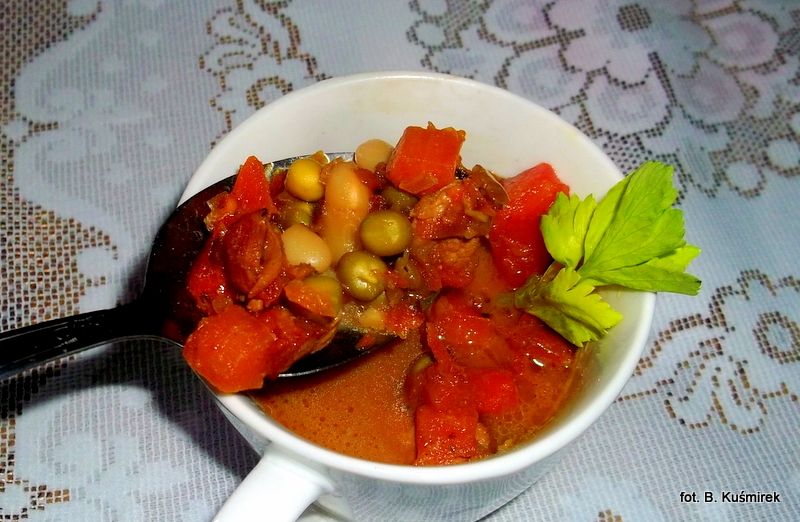 Gulasz po mojemu, czyli spiżarnię czas posprzątać Gulasz po mojemu, czyli spiżarnię czas posprzątać