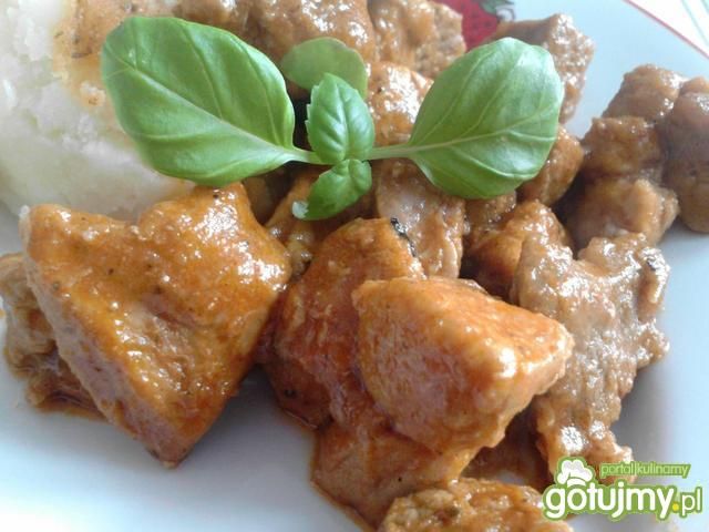 Gulasz pomidorowo-paprykowy Gulasz pomidorowo-paprykowy