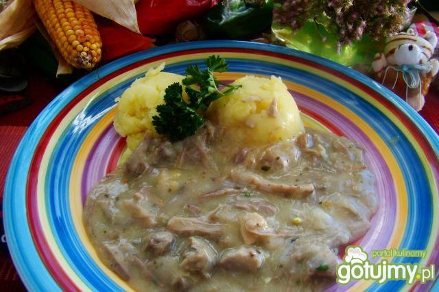 Gulasz szary z majerankiem  Gulasz szary z majerankiem