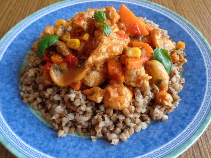 Gulasz warzywno - drobiowy Gulasz warzywno - drobiowy