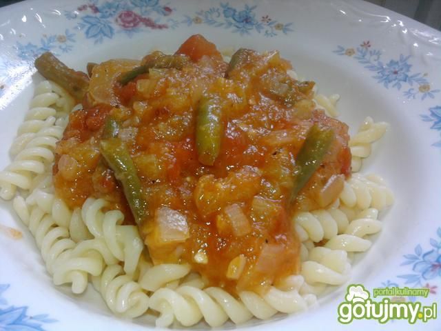 Gulasz warzywny z fasolką szparagową