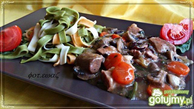 Gulasz wieprzowo - warzywny do makaronu Gulasz wieprzowo - warzywny do makaronu
