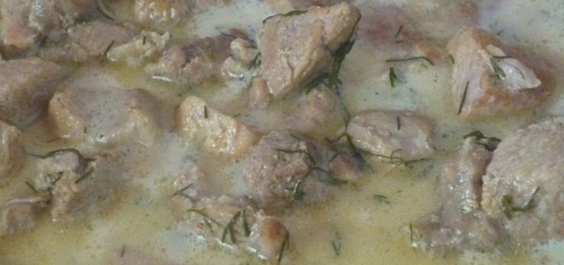 Gulasz wieprzowy w sosie koperkowo-śmietanowym Gulasz wieprzowy w sosie koperkowo-śmietanowym