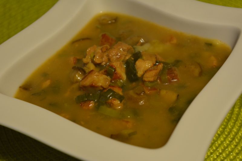 Gulasz wieprzowy z grzybami i porem