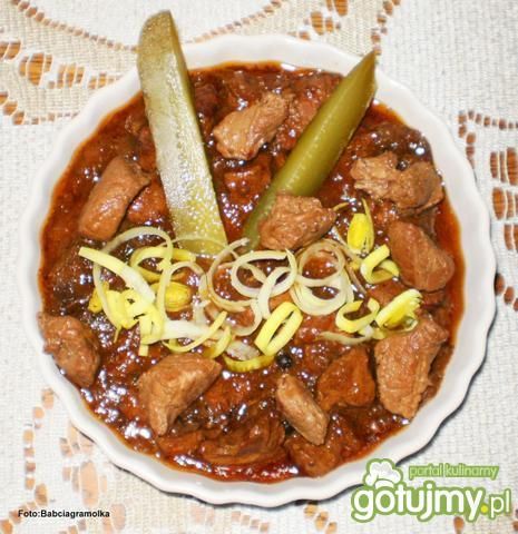 Gulasz wieprzowy "z kurnej chaty „