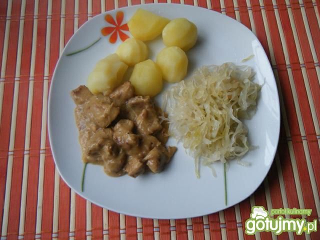 Gulasz wieprzowy z musztardą Gulasz wieprzowy z musztardą