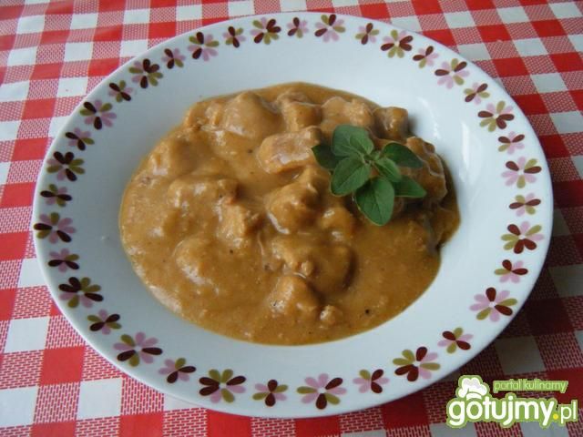 Gulasz wieprzowy z orientalną nutką Gulasz wieprzowy z orientalną nutką