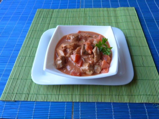 Gulasz wieprzowy z papryką Gulasz wieprzowy z papryką