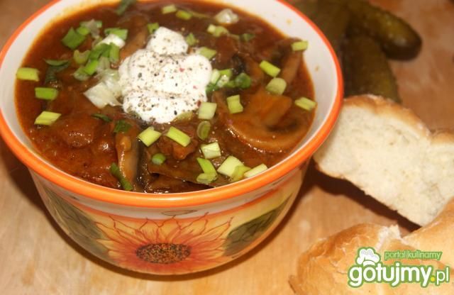 Gulasz wieprzowy z pieczarkami wg Buni