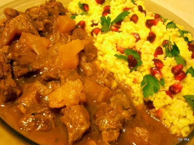 Gulasz wołowy z ananasem 