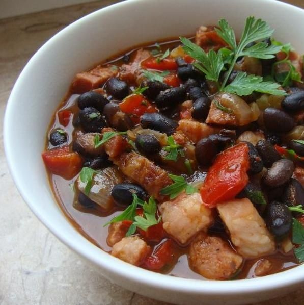 Gulasz z czarną fasolką Gulasz z czarną fasolką