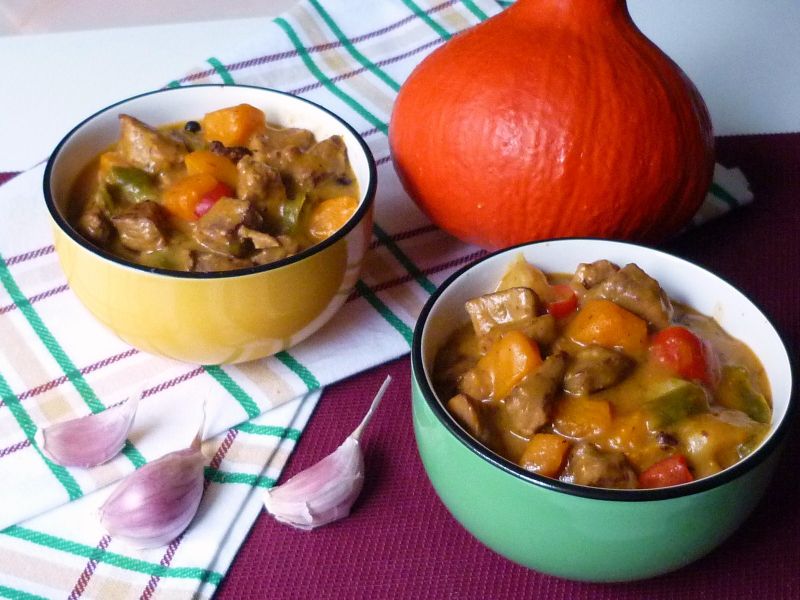 Gulasz z dynią i ziemniakami