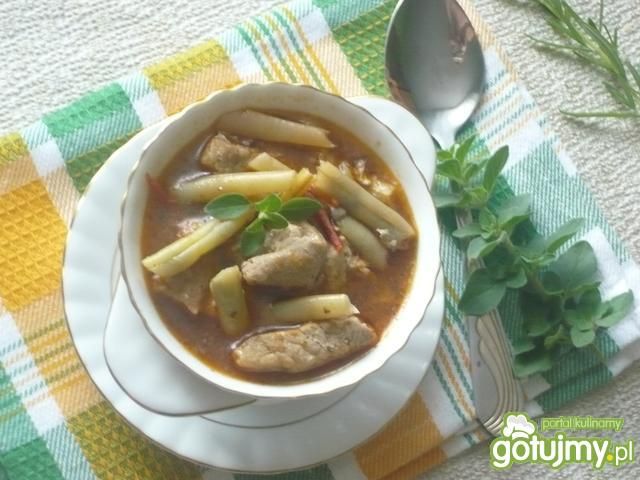 Gulasz z fasolką szparagową Gulasz z fasolką szparagową