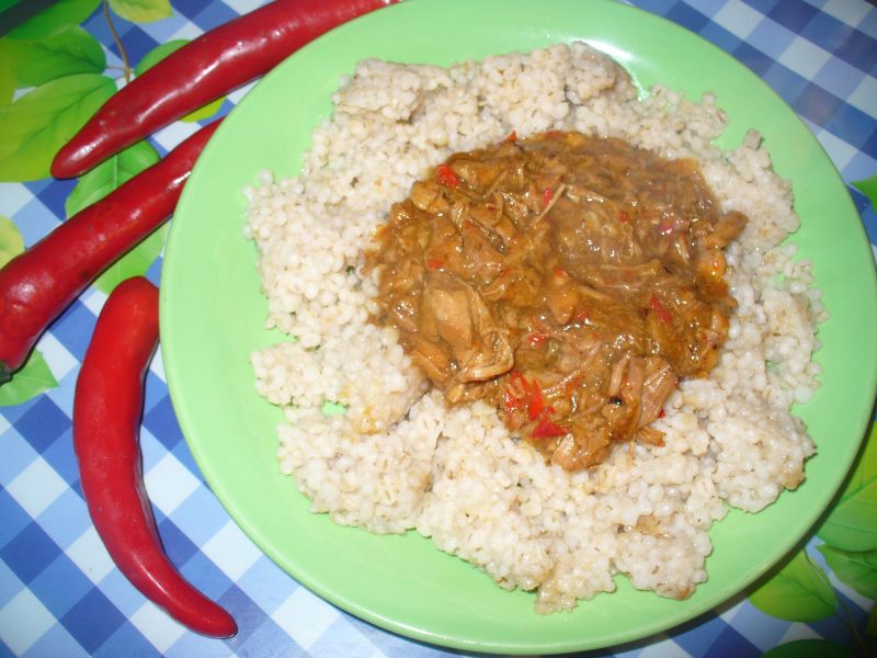 Gulasz z indyka z nutką papryki ostrej Gulasz z indyka z nutką papryki ostrej